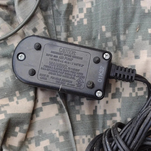 Aquarium Mini Air Pump - Picture 2 of 2